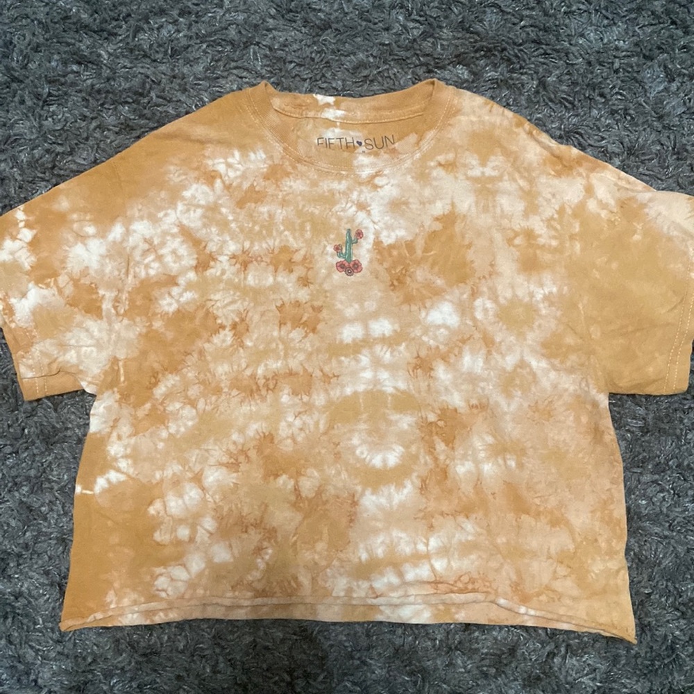 Cute crop top t-shirt